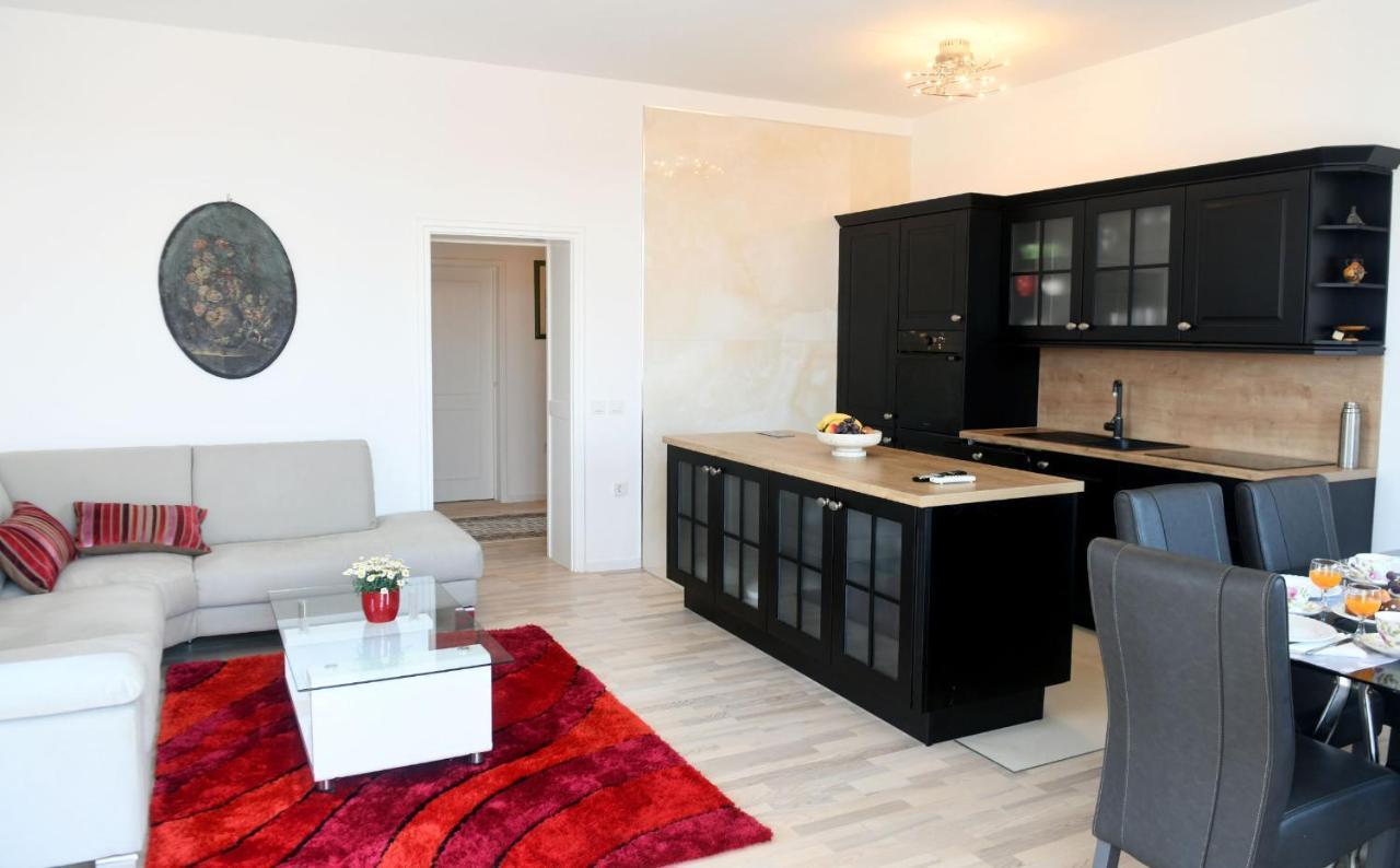 Divia Apartment 里耶卡 外观 照片